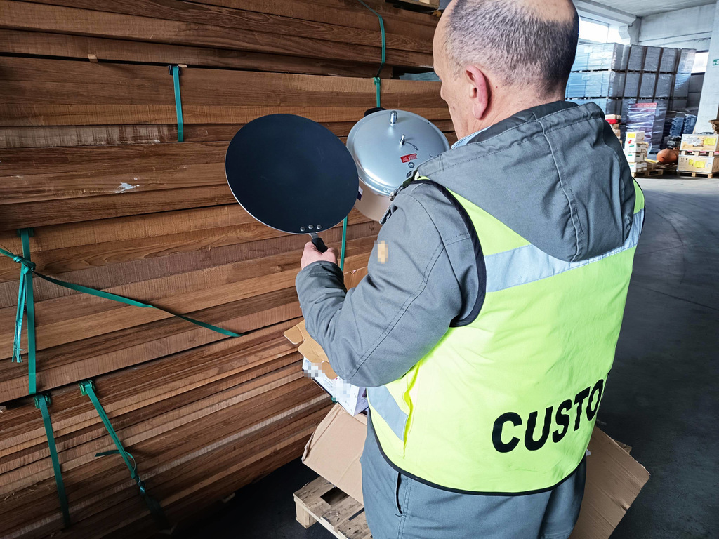 DTTU-20260218-PentolePadelleLivorno 1