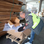 sequestro-1200-padelle-pentole-non-conformi-porto-di-livorno