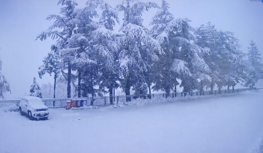 Neve nelle province di Arezzo e Firenze, criticità sulle strade