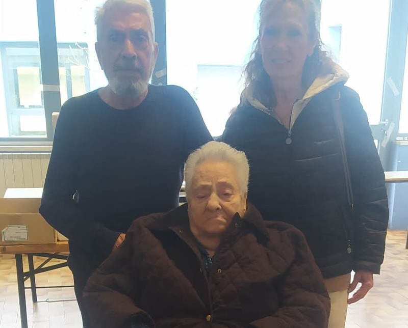 A 104 anni al seggio per votare al referendum: "Responsabilità e senso civico"