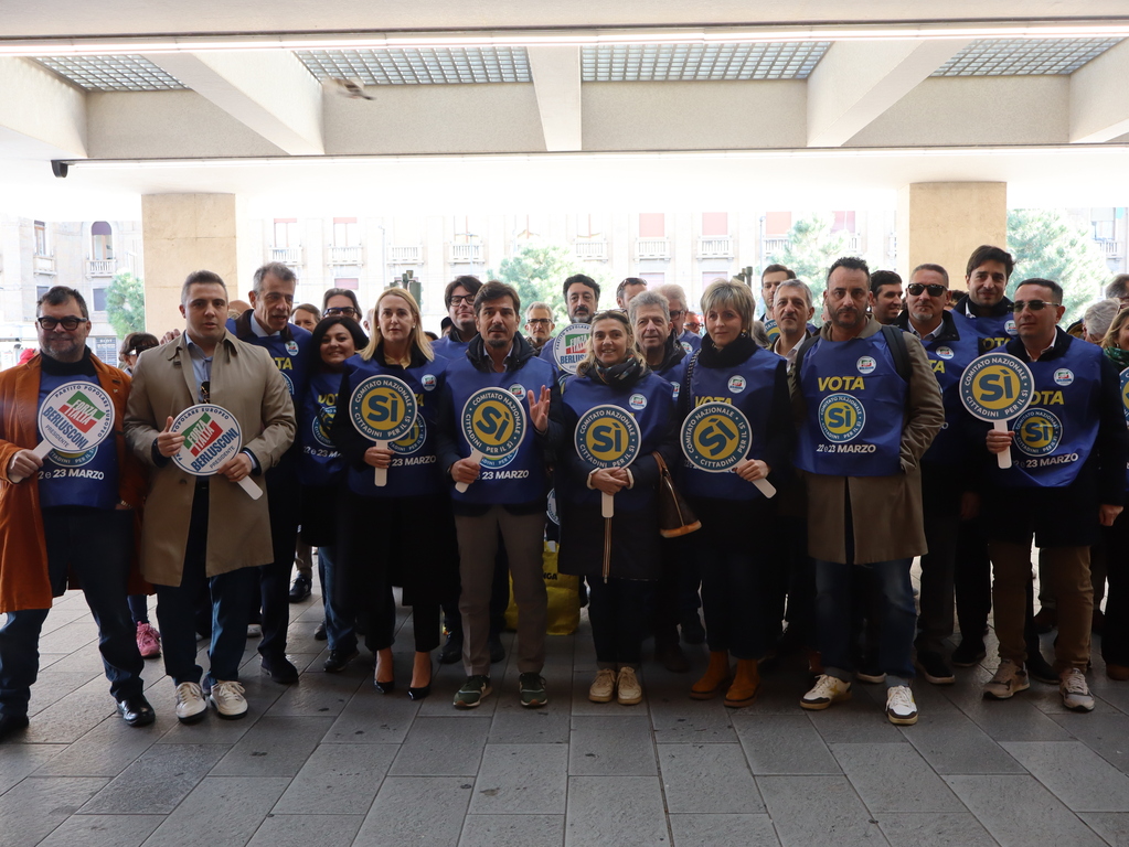 Una Freccia per il Sì Forza Italia Stella Bergamini Campinoti