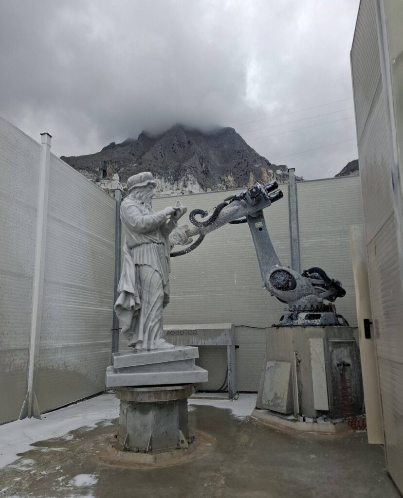 leonardo-torna-a-vinci-statua-15-aprile-filippo-tincolini-anniversario