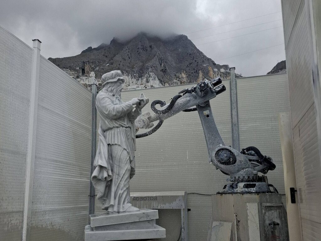 leonardo-torna-a-vinci-statua-15-aprile-filippo-tincolini-anniversario