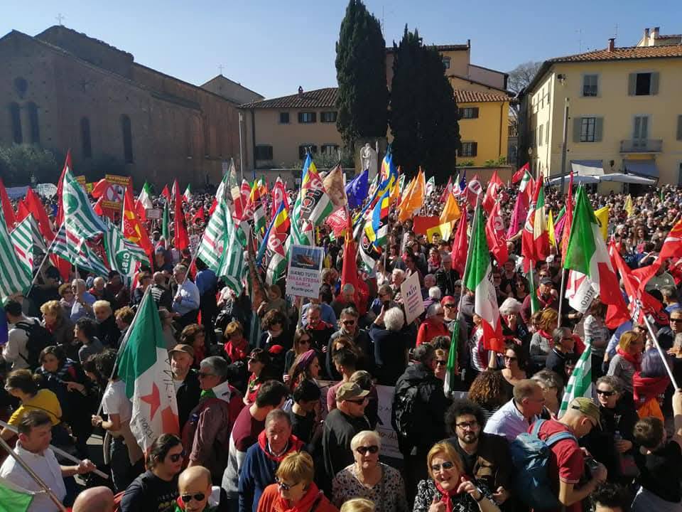 'Remigrazione' a Prato: contro-manifestazione 'Mai più fascismi', Sudd Cobas 'occupa' piazza