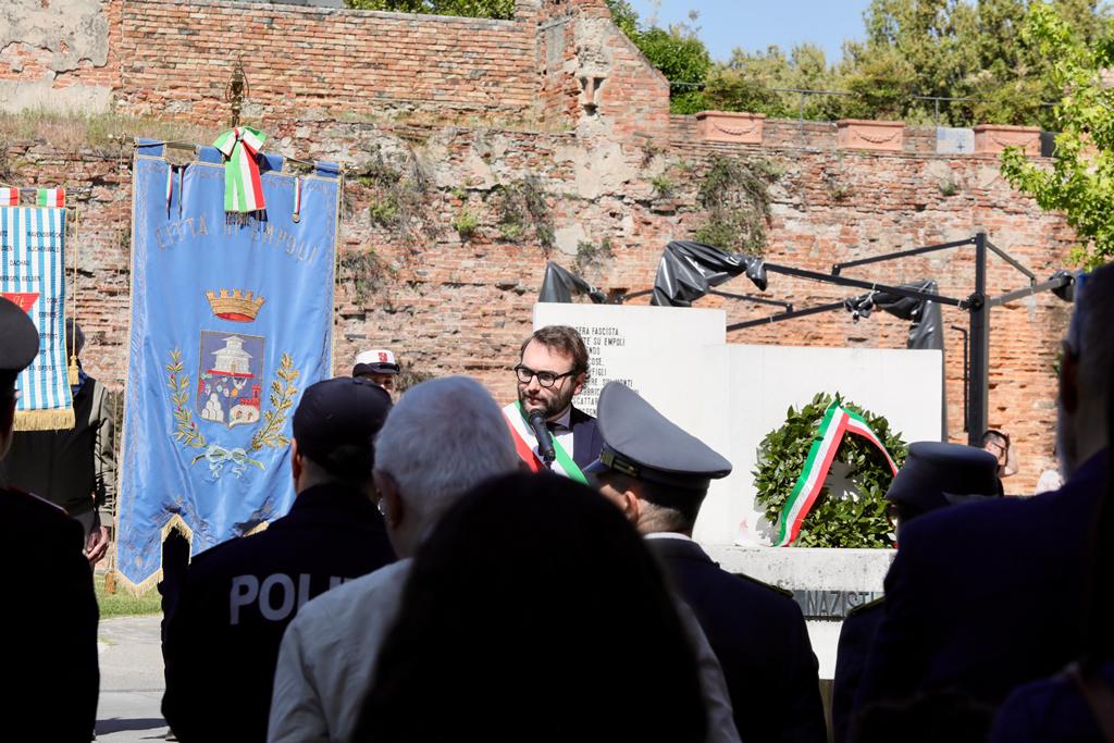 25aprile piazza xxiv luglio