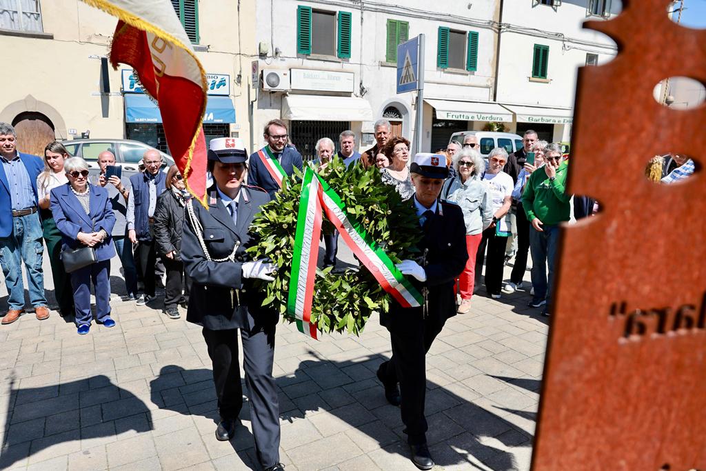 25aprile stele santa maria