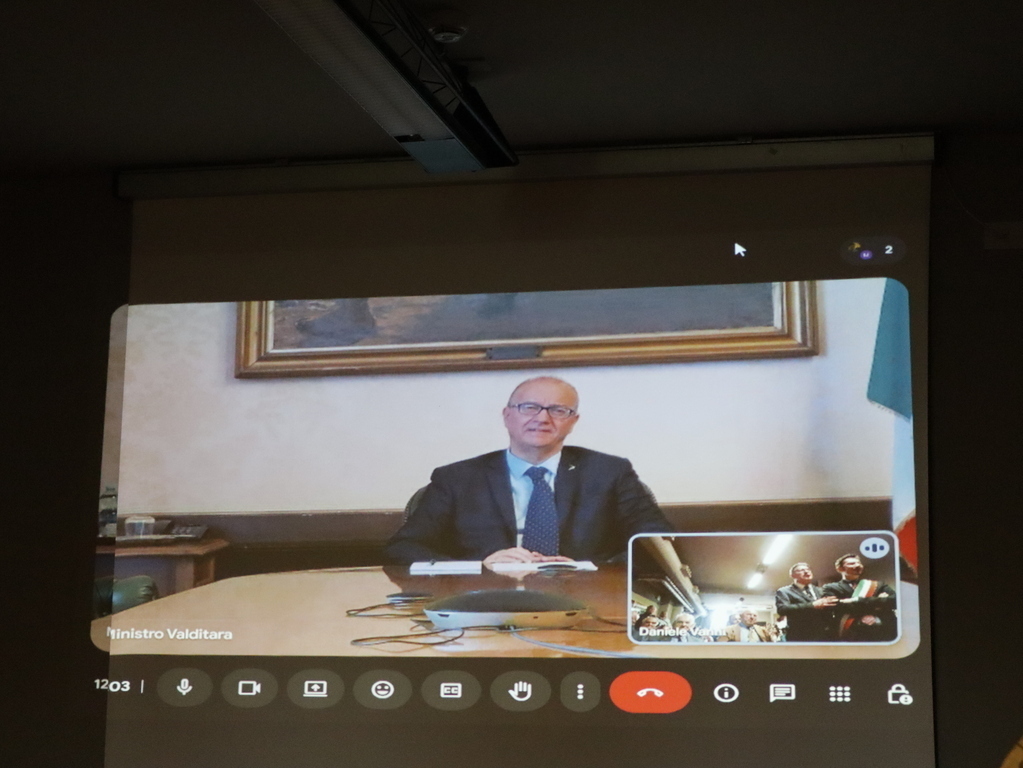 Il ministro dell'istruzione Giuseppe Valditara | Foto di gonews.it