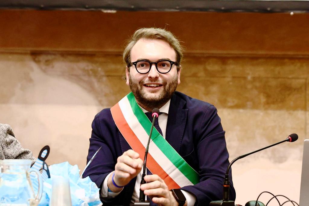 cerimonia sindaco mantellassi