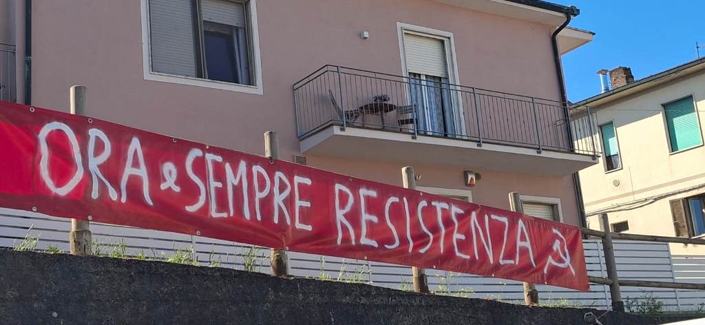 rimozione_striscioni_propal_antiisraele_pontedera (1)