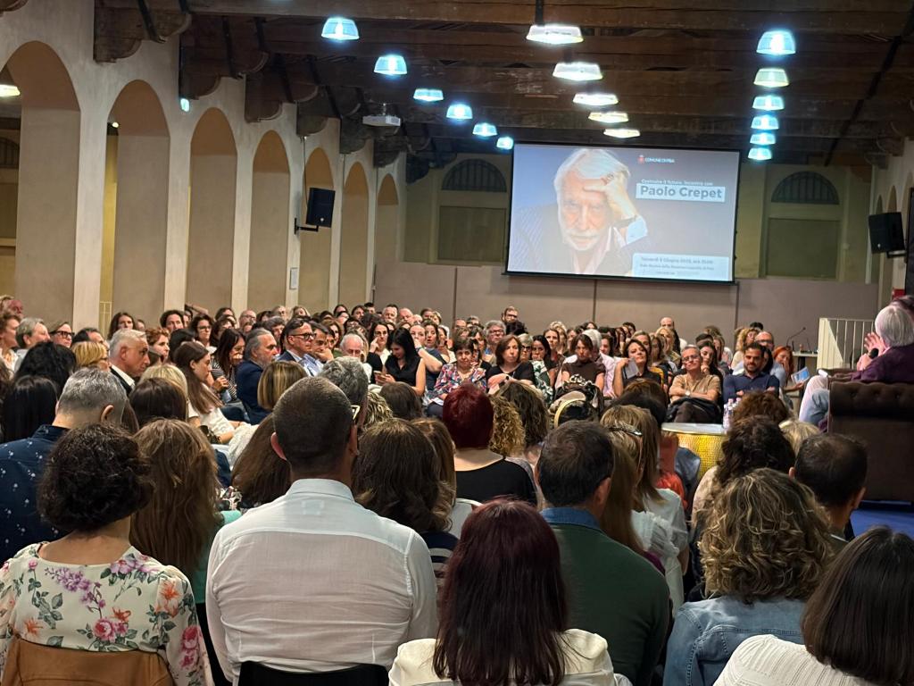 'Scuole sicure': oltre 500 persone all’incontro con Paolo Crepet alla Stazione Leopolda