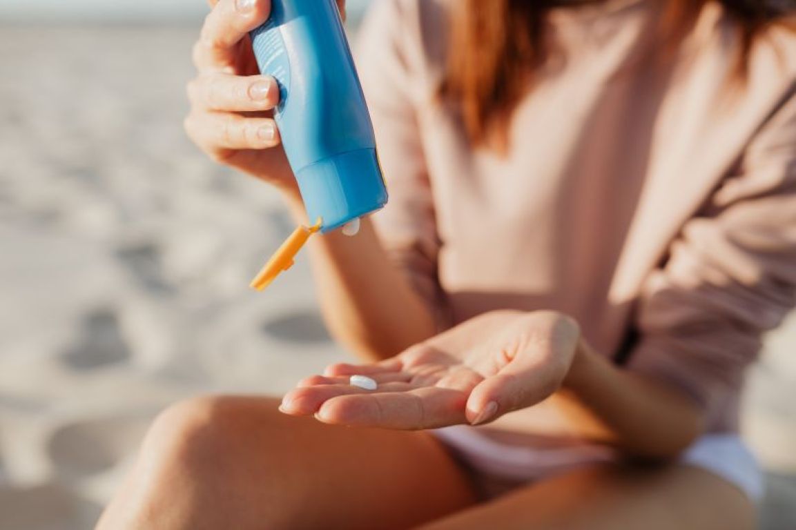 Mare_crema_solare_abbronzatura_abbronzare_raggi_uv_spiaggia