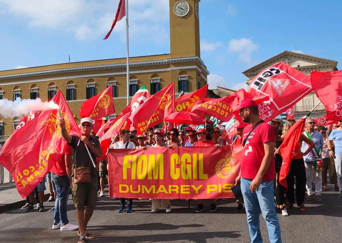 Dumarey Corteo Pisa