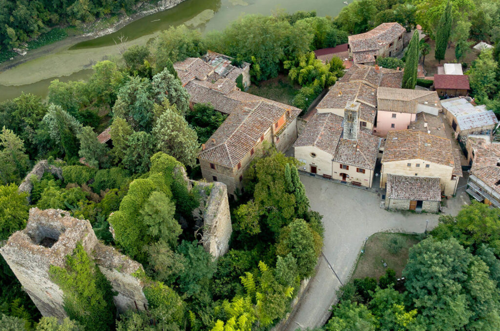 Un milione di euro dalla Regione per il recupero della torre di Rondine
