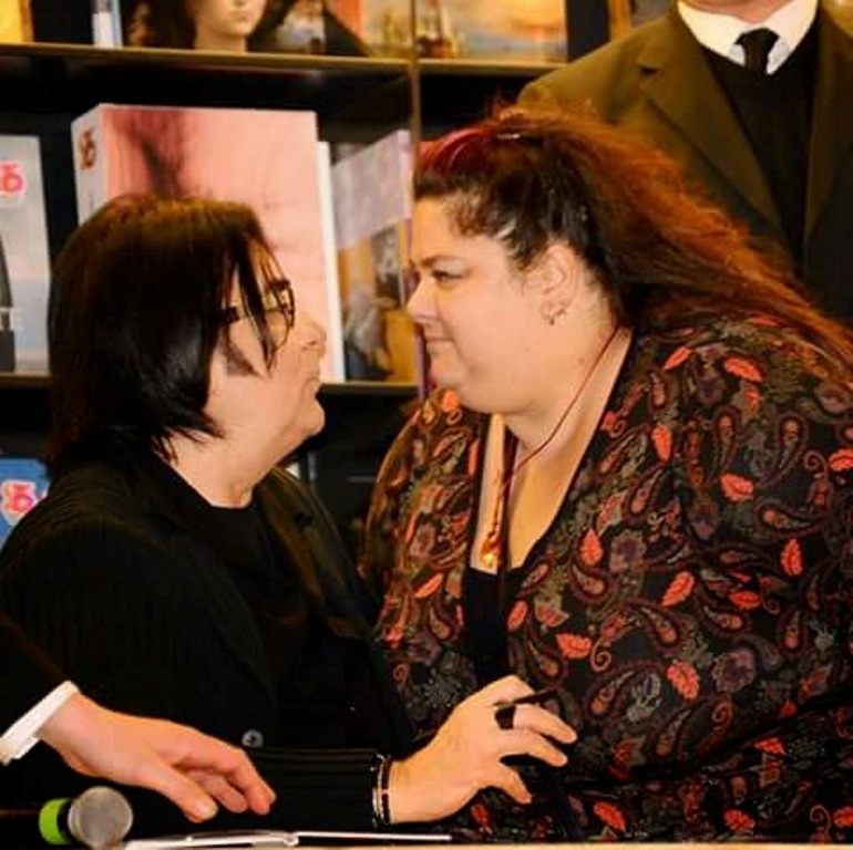 Furto_gruppo_fan_renato_Zero_Cinzia (13)