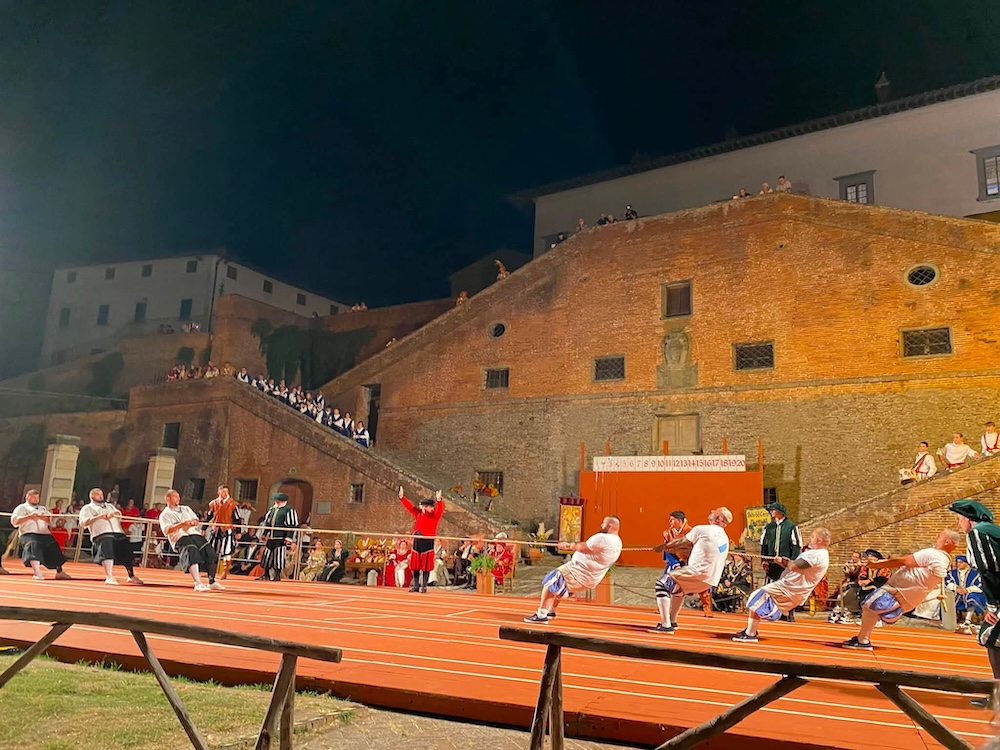 Palio del Cerro 2026 alla contrada Porta Caracosta: è la nona vittoria consecutiva