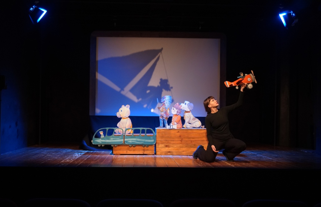 2. Teatrino dei Fondi - L'Avventura della Freccia Azzurra_ (1) (1)