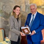 https://www.gonews.it/wp-content/uploads/2026/10/Giani-console-generale-di-Francia-Anne-Laure-Jeanvoine-150x150.jpg